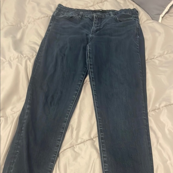 Women's Blue Jeans - Picture 1 of 8